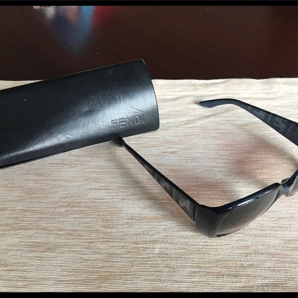 Fendi Women’s Prescription Sunglasses W/ Case - Picture 1 of 8